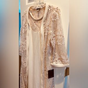 Le Bo’s Champagne lace dress size 18 NWT